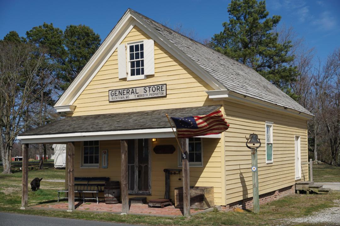 Bucktown Village Store